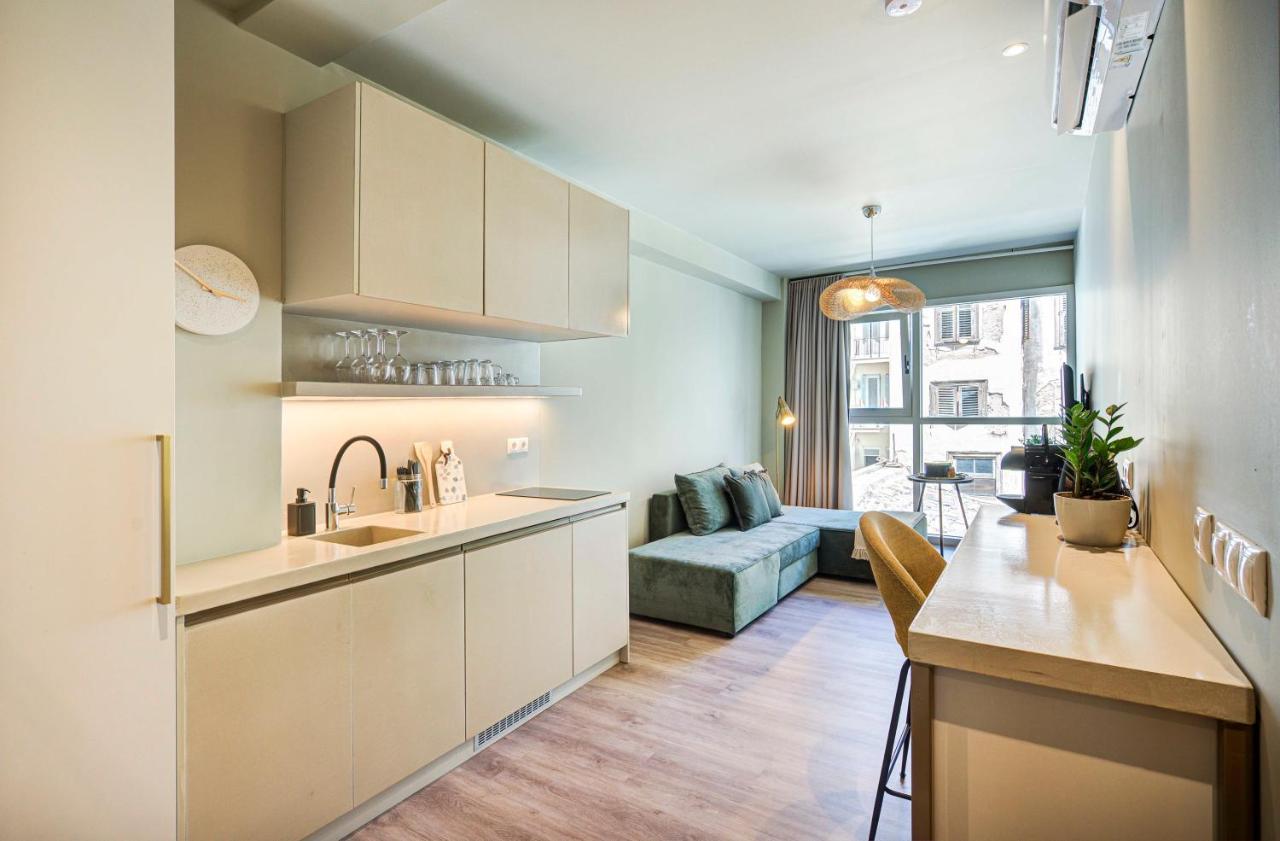 Yalarent Stunning Apartments At The Heart Of Atenas Exterior foto